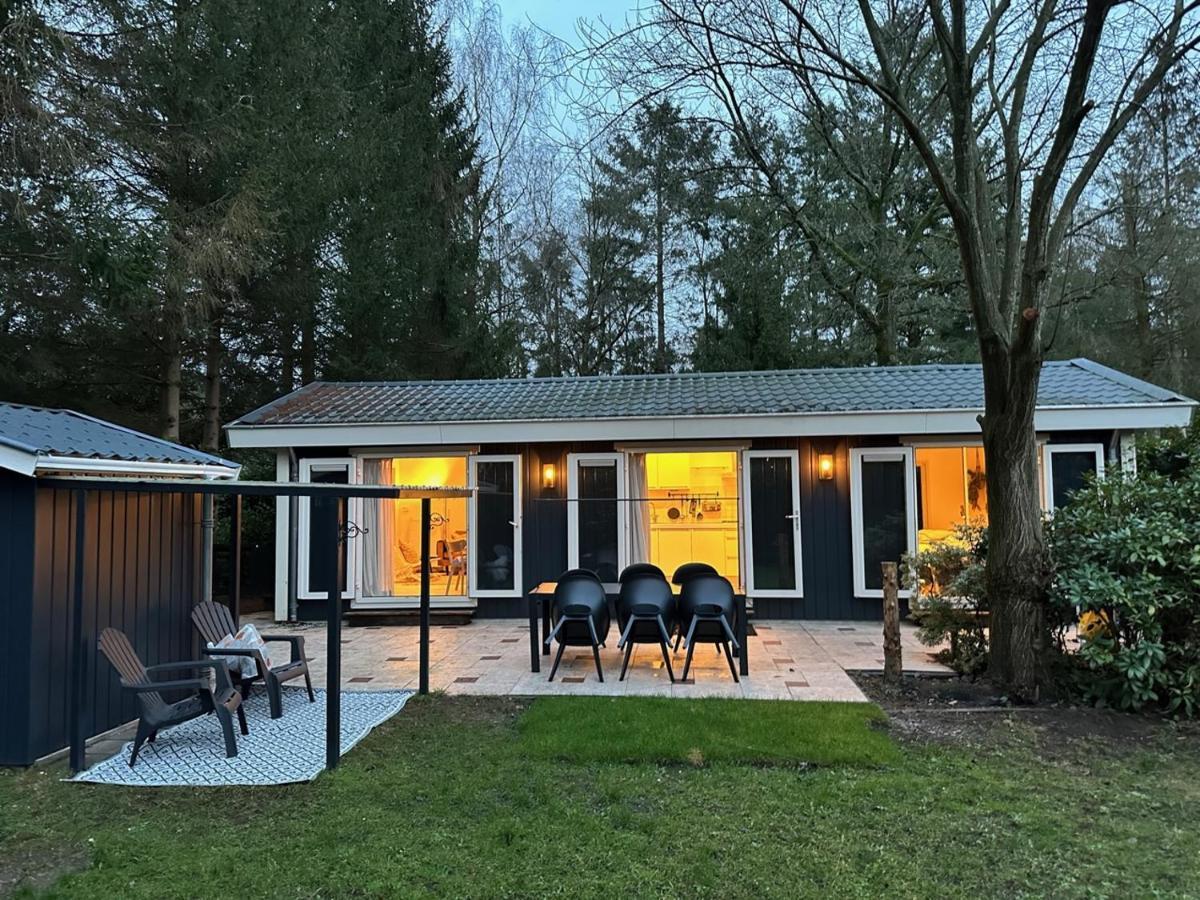 Stayatsas Tiny House Julia In De Bossen Op De Veluwe! エーペ エクステリア 写真