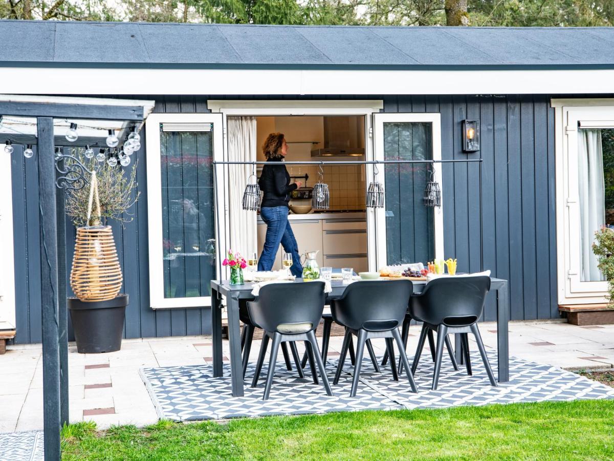 Stayatsas Tiny House Julia In De Bossen Op De Veluwe! エーペ エクステリア 写真