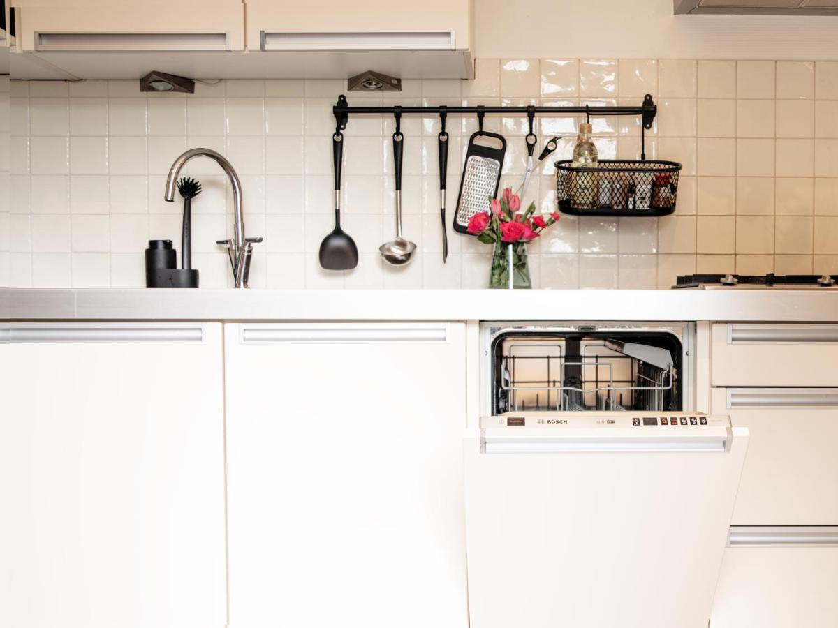 Stayatsas Tiny House Julia In De Bossen Op De Veluwe! エーペ エクステリア 写真