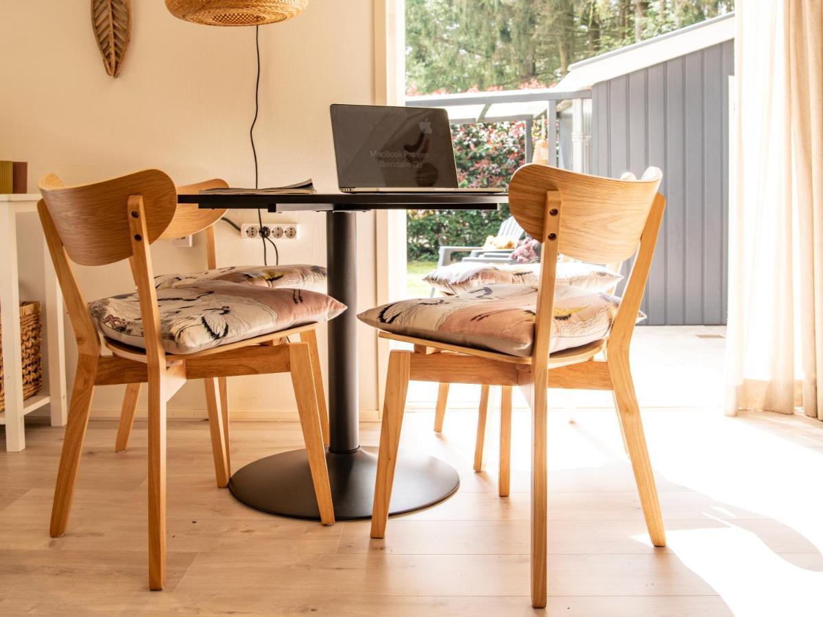 Stayatsas Tiny House Julia In De Bossen Op De Veluwe! エーペ エクステリア 写真