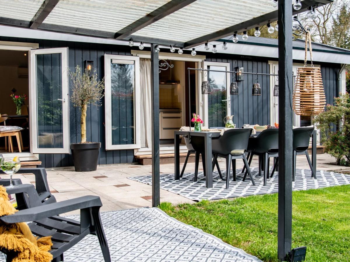 Stayatsas Tiny House Julia In De Bossen Op De Veluwe! エーペ エクステリア 写真