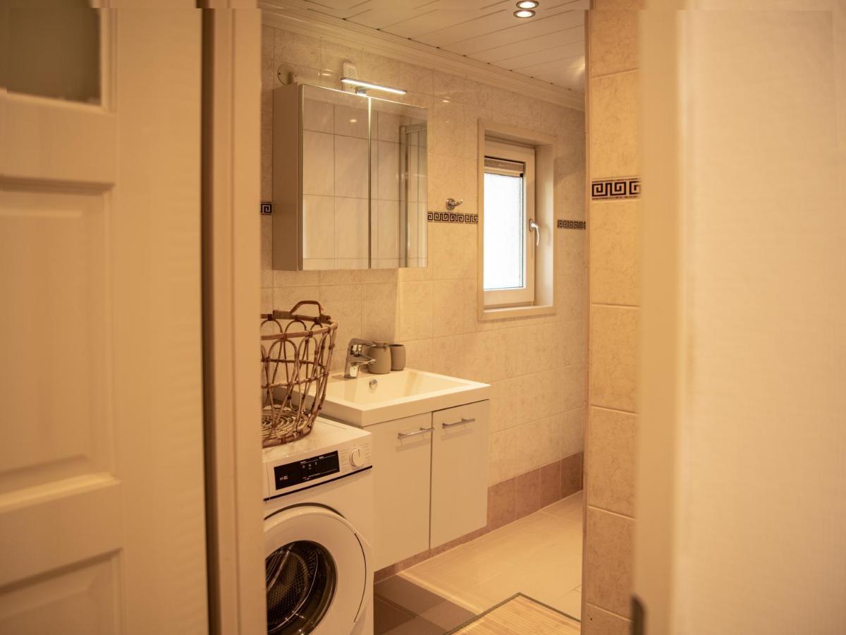 Stayatsas Tiny House Julia In De Bossen Op De Veluwe! エーペ エクステリア 写真